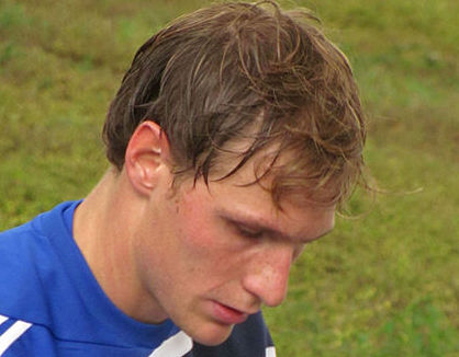 Hva er navnet på denne fotballspilleren?