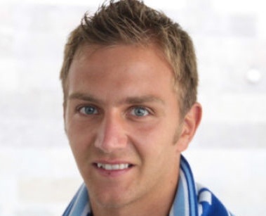 Hva er navnet på denne fotballspilleren?