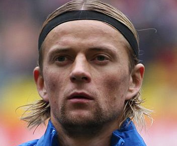 Hva er navnet på denne fotballspilleren?