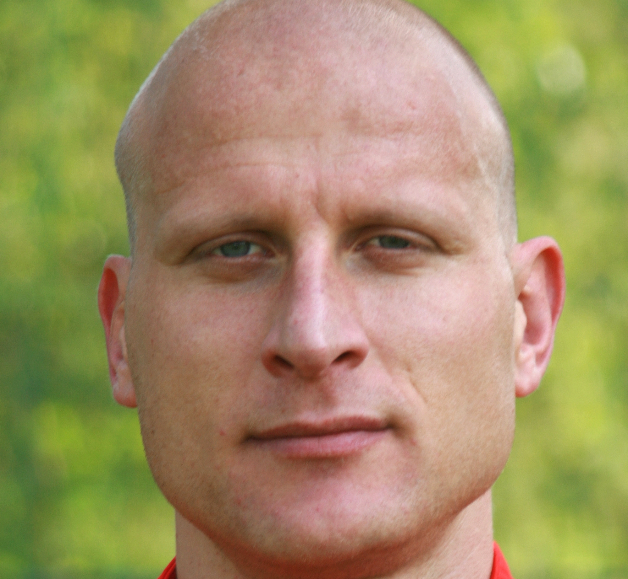 Hva er navnet på denne fotballspilleren?